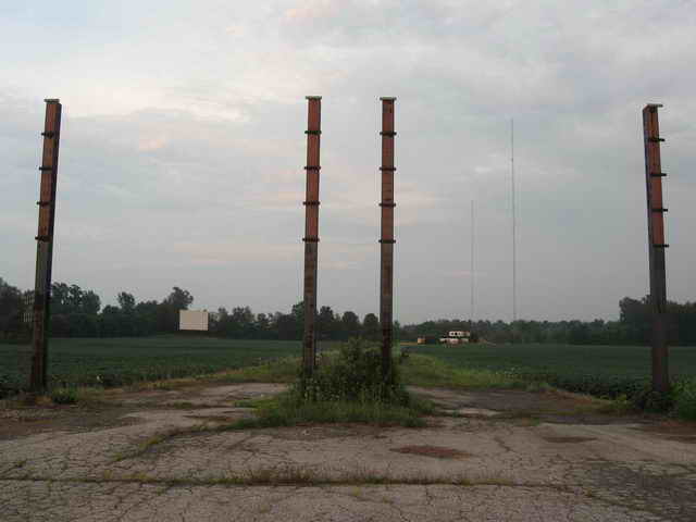 Galion 3 Drive-In - 2010 Photo